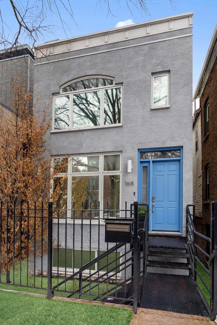 1618 Pierce Avenue, Chicago, IL 60622
