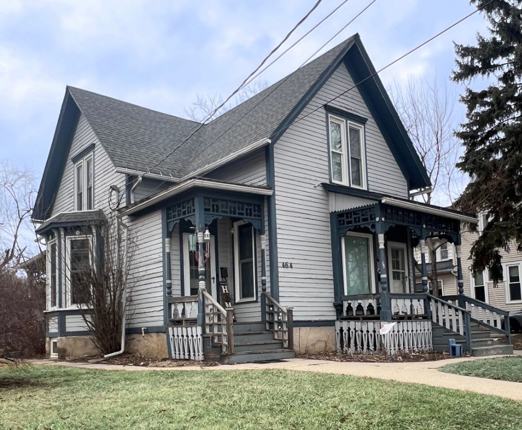 462 Ashland Avenue — Elgin, IL 60123