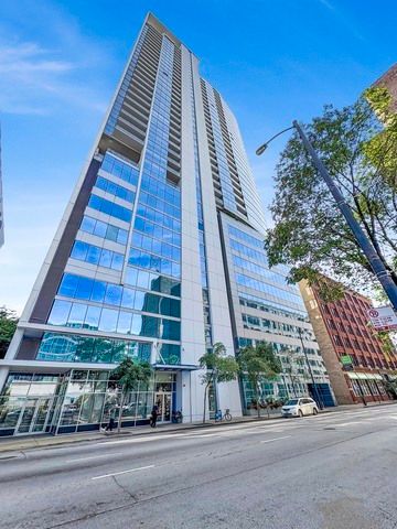 303 OHIO Street, Chicago, IL 60610