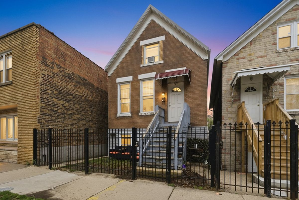 3828 Honore Street, Chicago, IL 60609