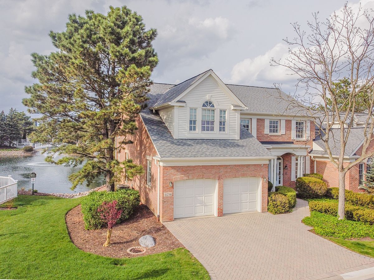 11256 Alexandria Lane, Westchester, IL 60154