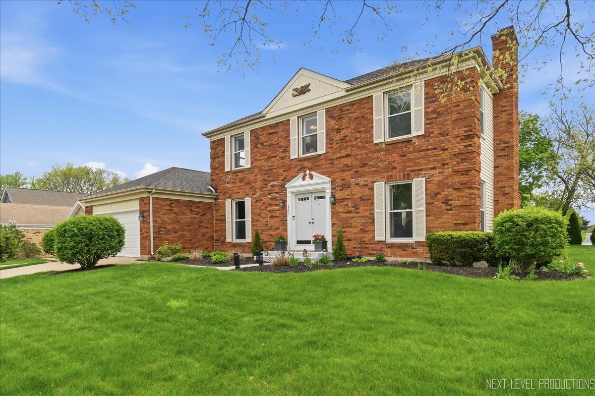 320 ESSEX Court — Aurora, IL 60504