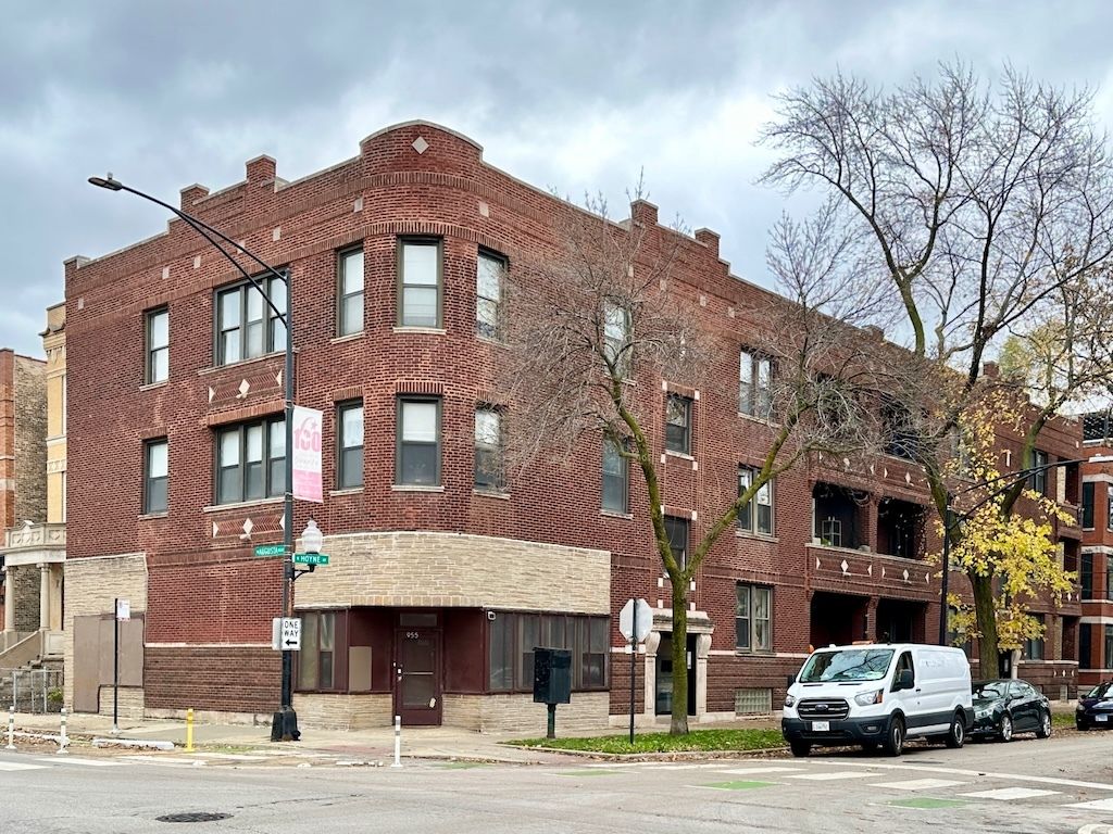 951 Hoyne Avenue, Chicago, IL 60622