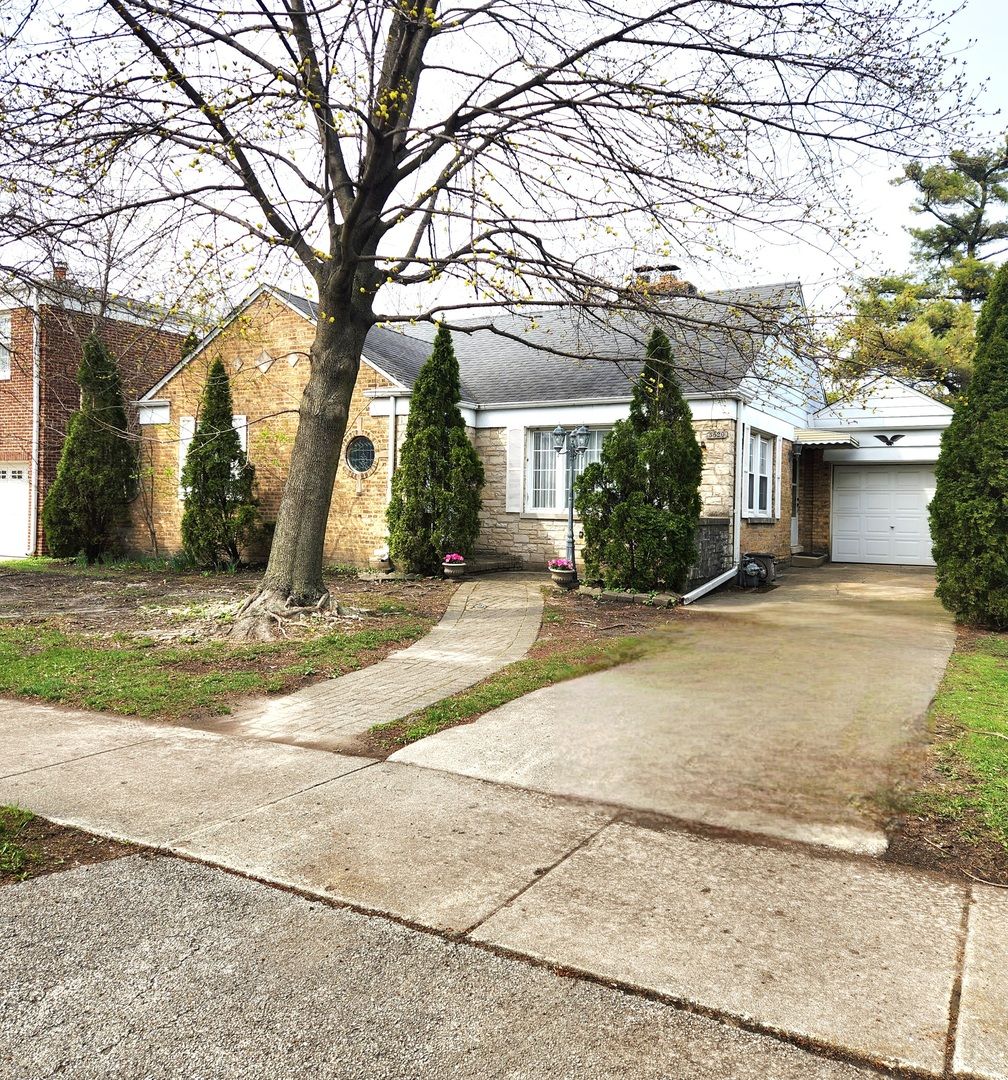 5020 Pratt Avenue — Skokie, IL 60076