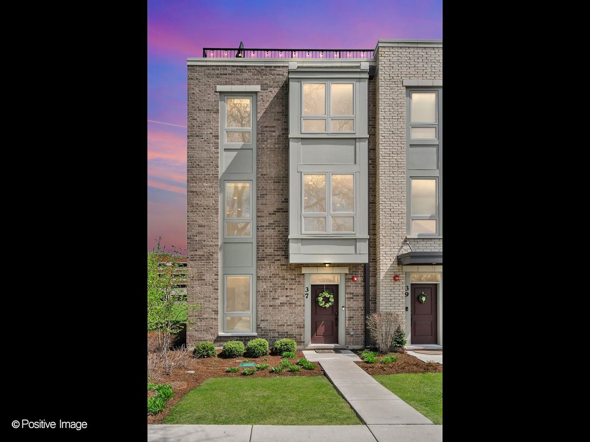 37 Chestnut Avenue, Arlington Heights, IL 60005