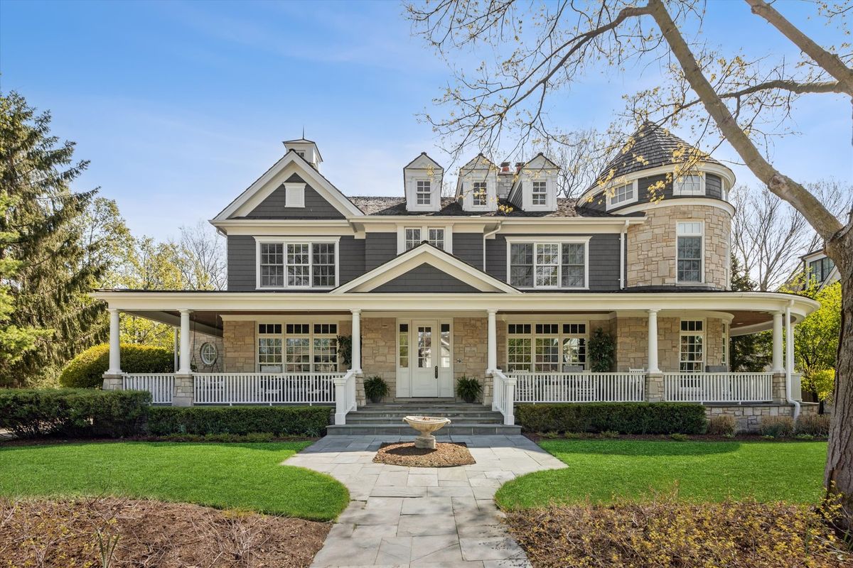 11 Adams Street, Hinsdale, IL 60521