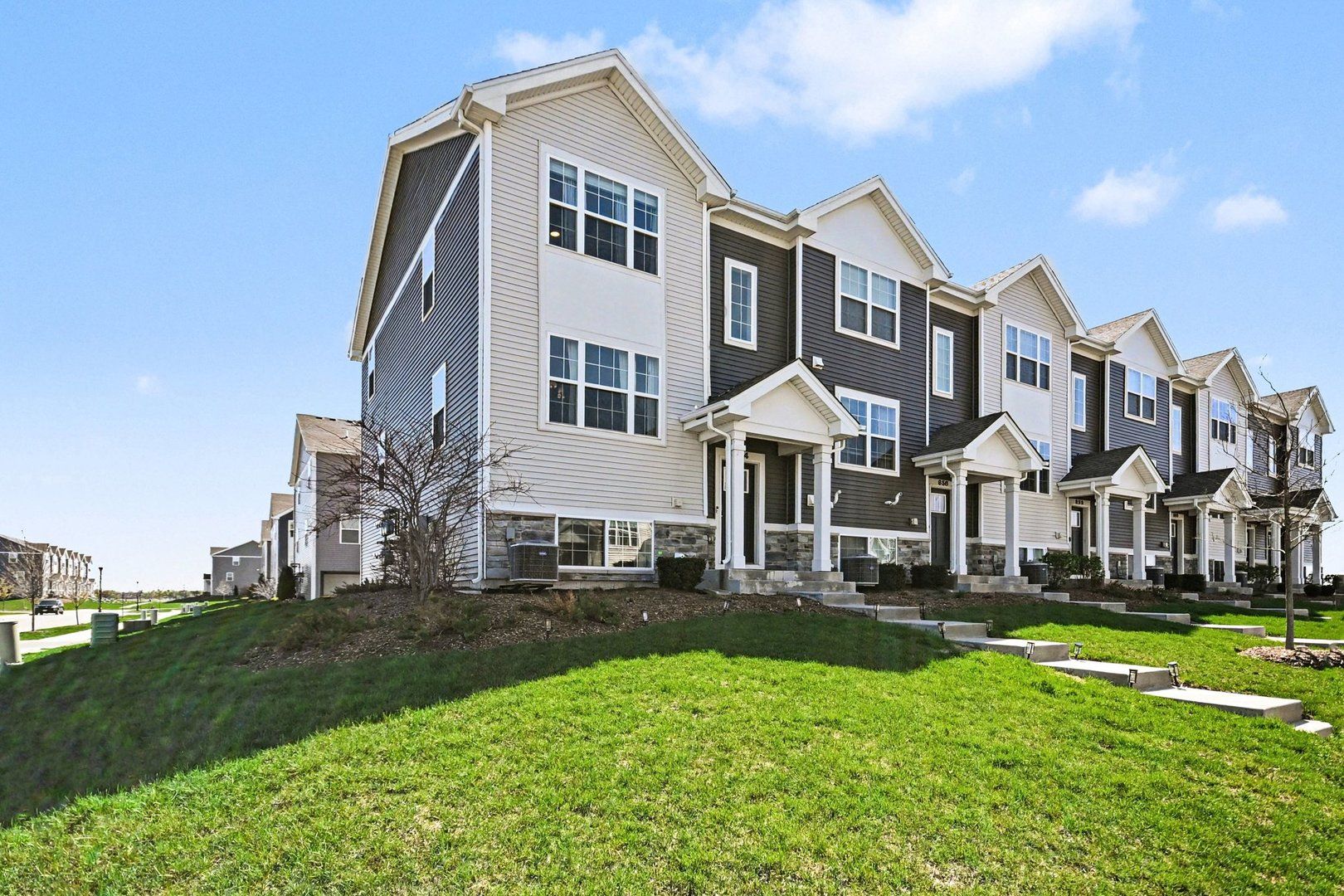854 Briar Glen Court — Hampshire, IL 60140