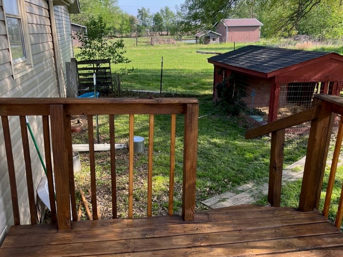 17376 Garrett Road, Johnston City, IL 62951