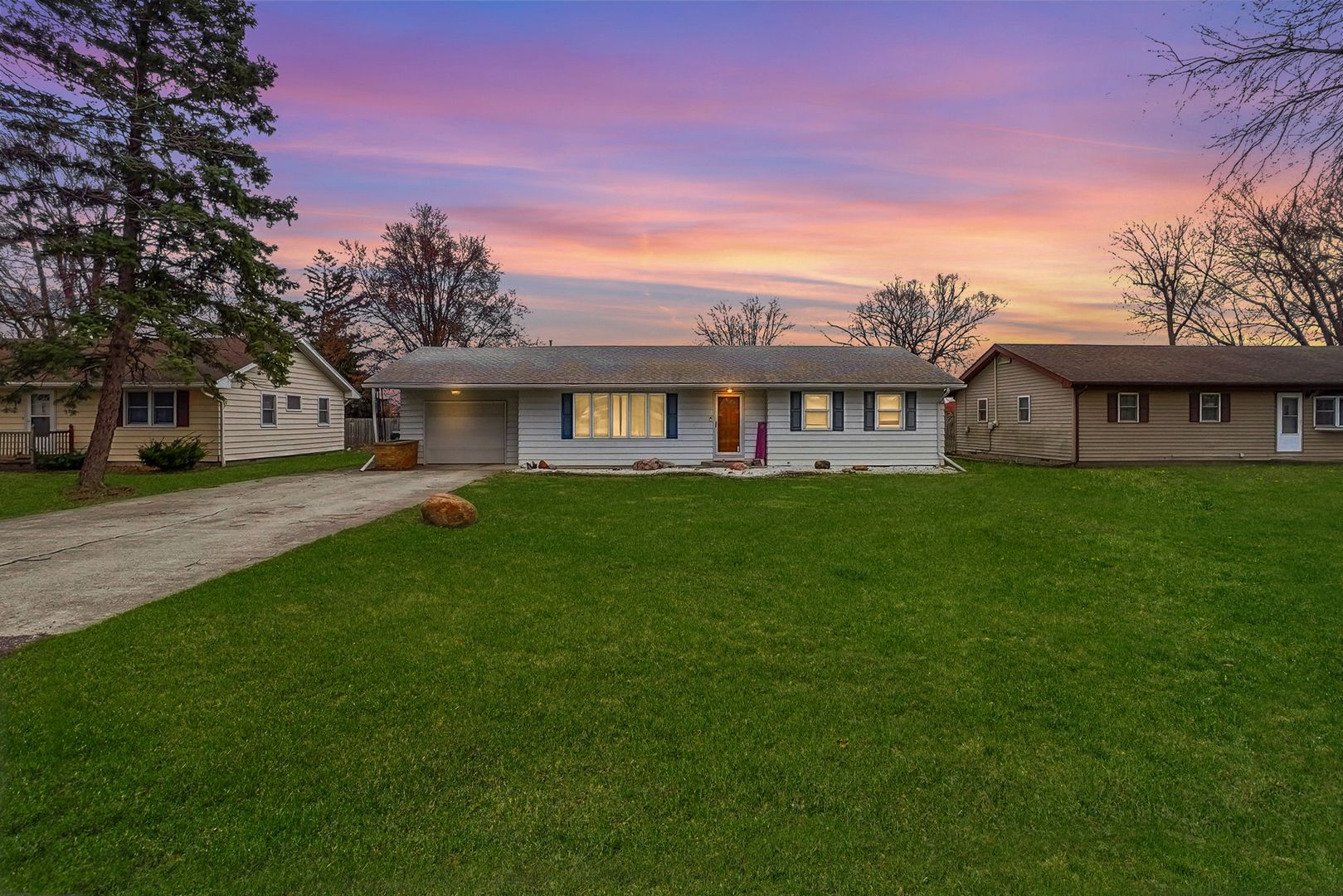 101 S 4080w Road — Kankakee, IL 60901