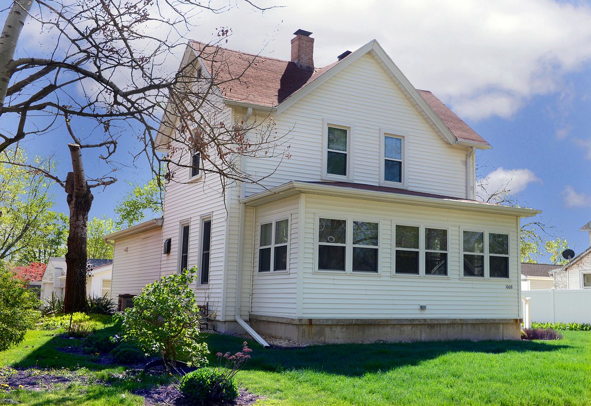 1008 Pine Street, Ottawa, IL 61350