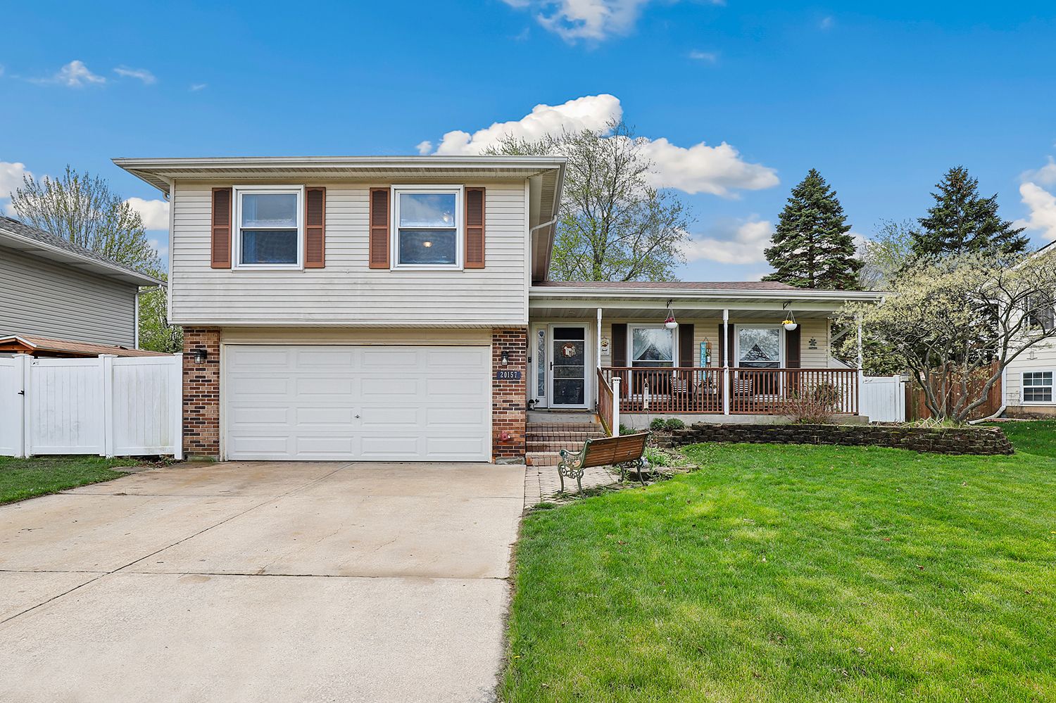 20157 S Pine Hill Road — Frankfort, IL 60423
