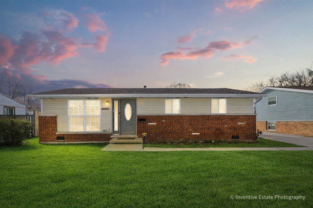 16600 OXFORD Drive — Markham, IL 60428