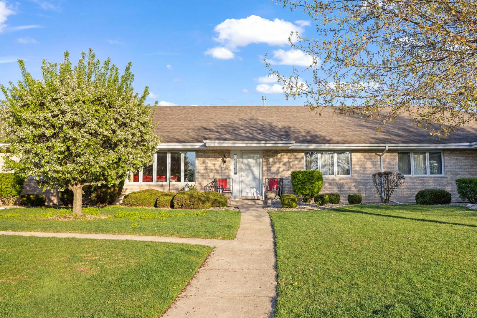 17709 Pennsylvania Court — Orland Park, IL 60467