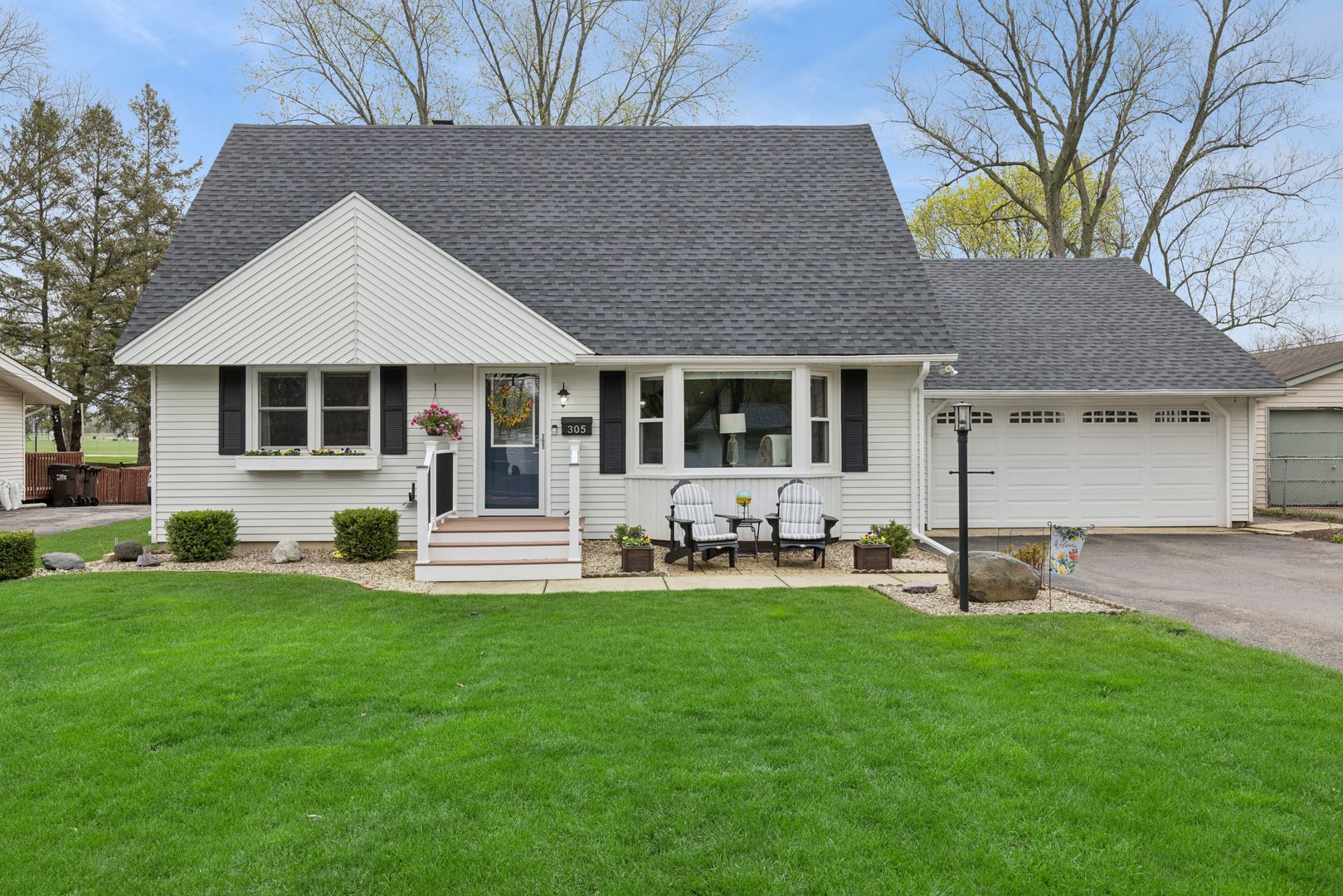 305 2nd Court — Crystal Lake, IL 60014