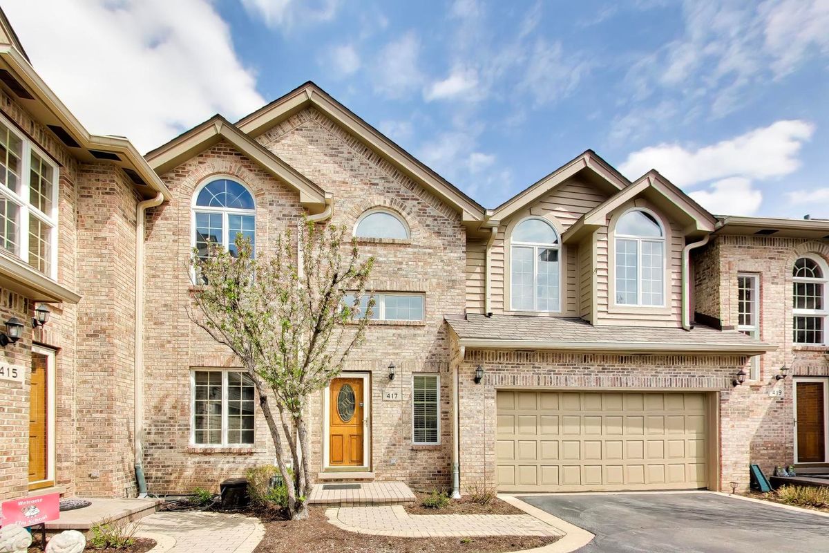 417 Ashbury Drive, Hinsdale, IL 60521