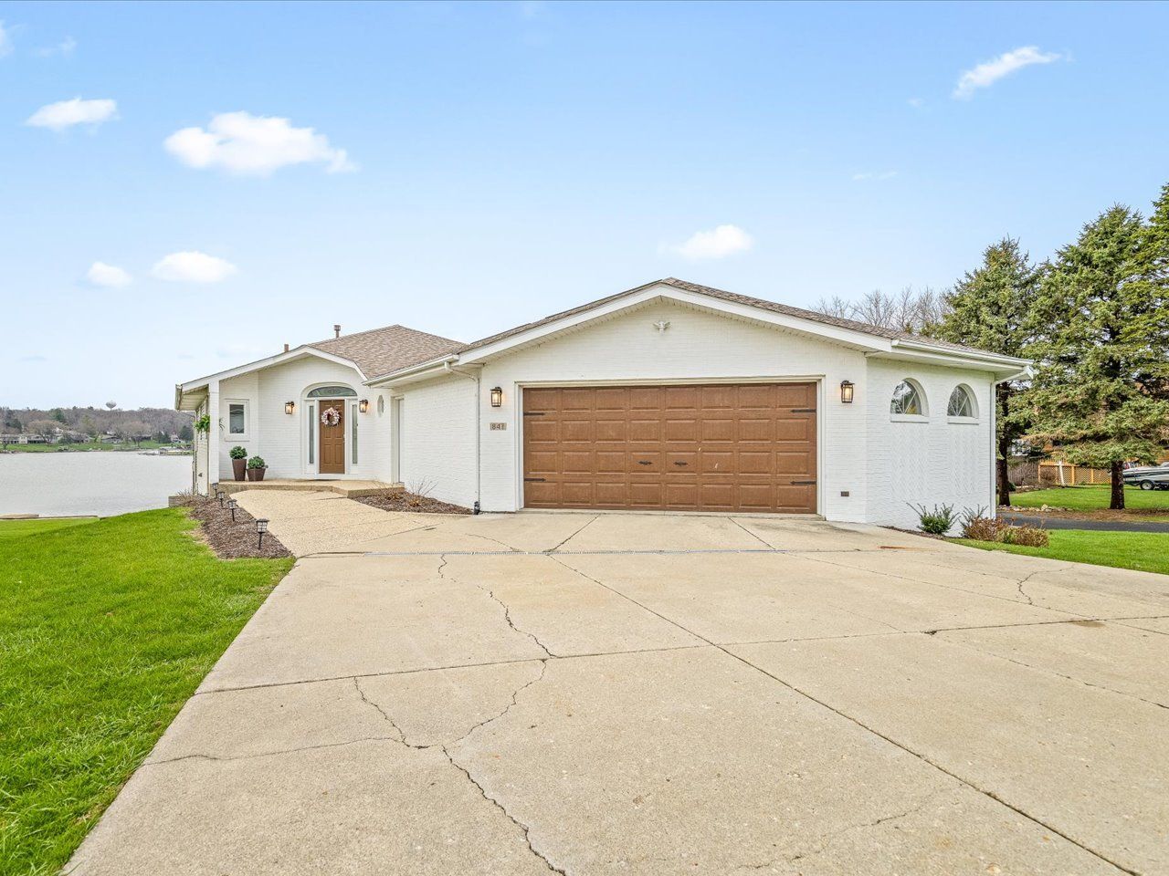 847 Breckenboro Road — Davis, IL 61019