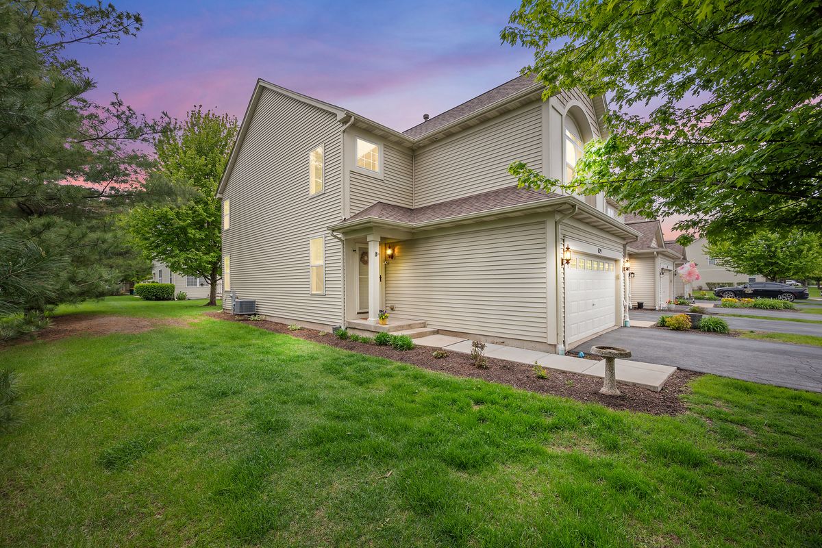 629 Buckboard Lane, Sycamore, IL 60178