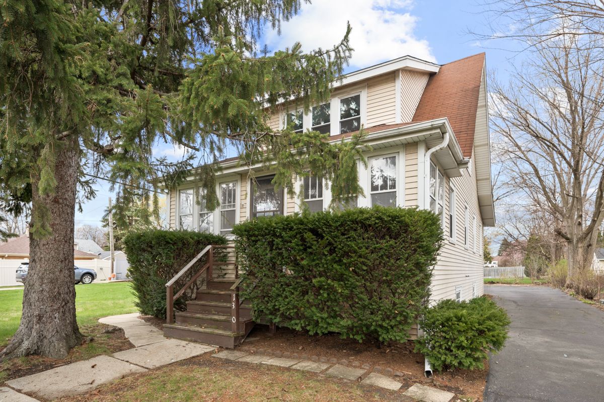 130 W Washington Street — Villa Park, IL 60181