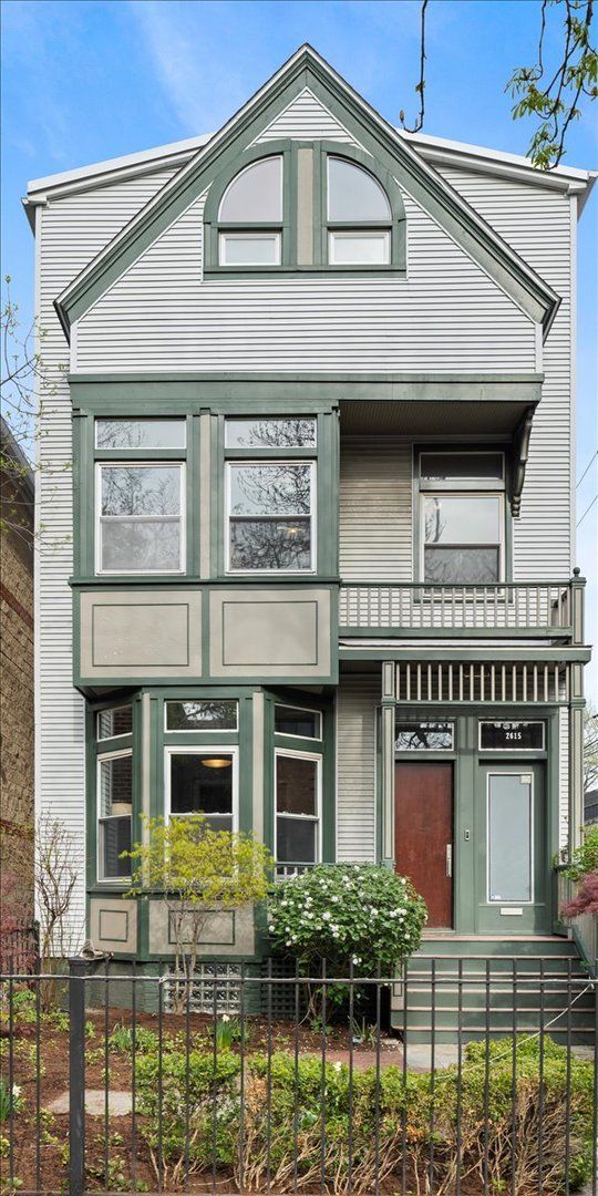 2615 Wilton Avenue, Chicago, IL 60614