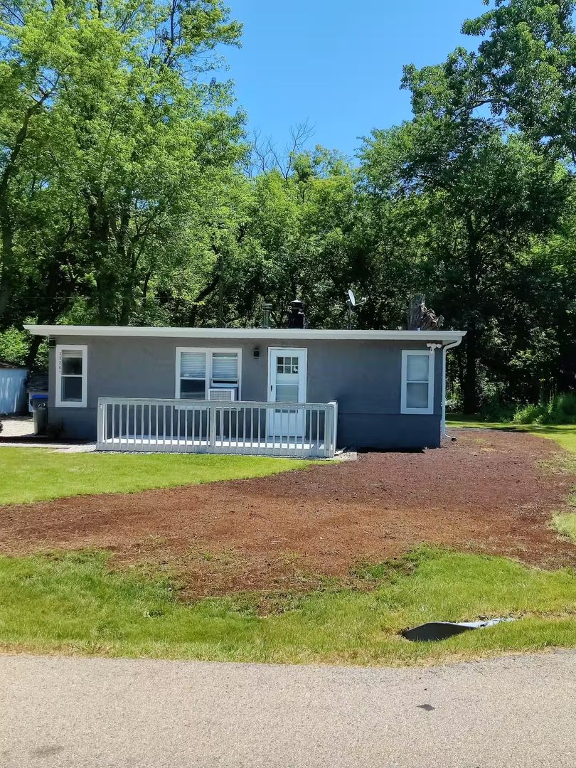 38261 N Wilson Avenue, Beach Park, IL 60087