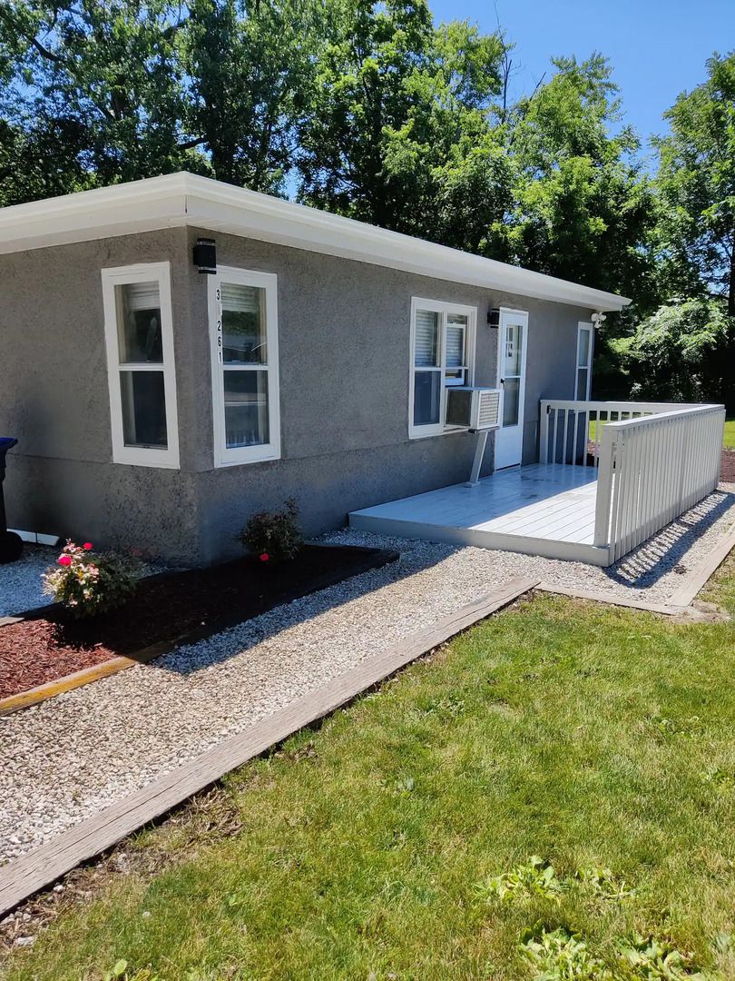 38261 N Wilson Avenue, Beach Park, IL 60087