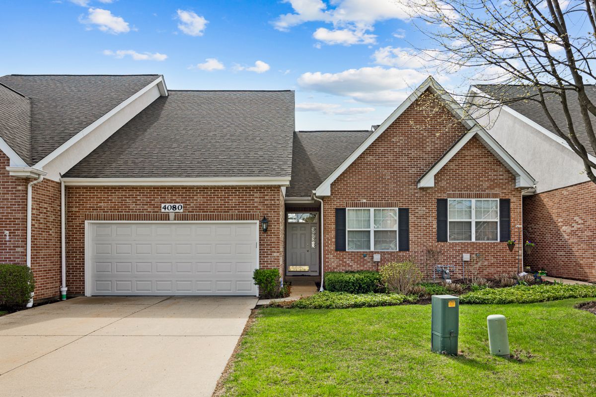4080 Pheasant Court #4080 — St. Charles, IL 60174