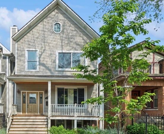 3035 Leavitt Street, Chicago, IL 60618