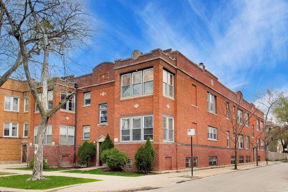 3848 Sunnyside Avenue, Chicago, IL 60625