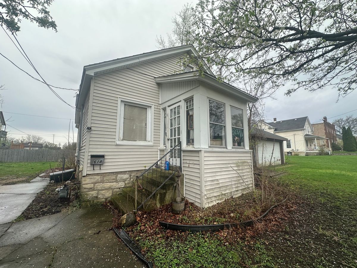 618 Richmond Street, Joliet, IL 60435