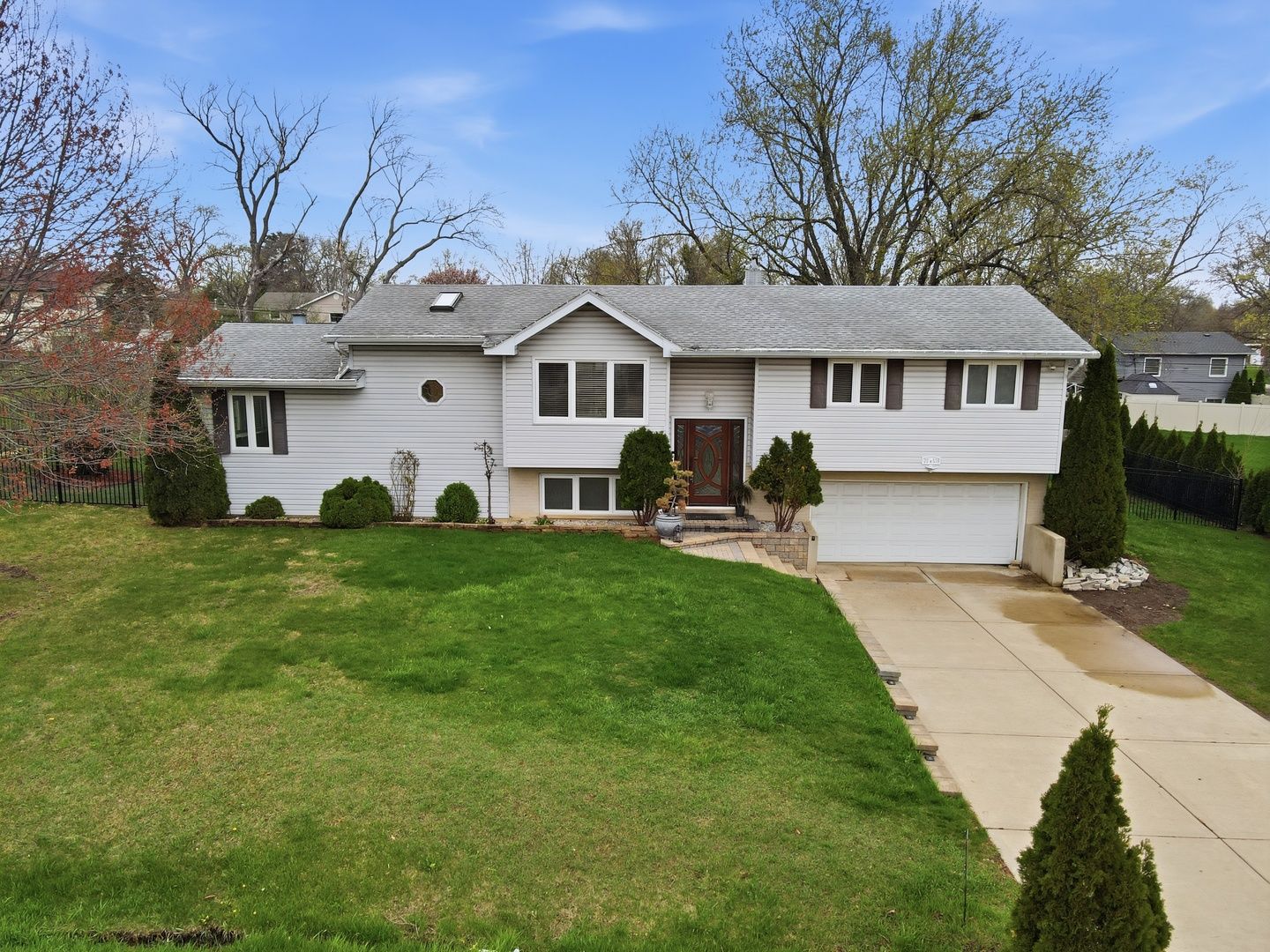 22W630 Armitage Avenue — Glen Ellyn, IL 60137