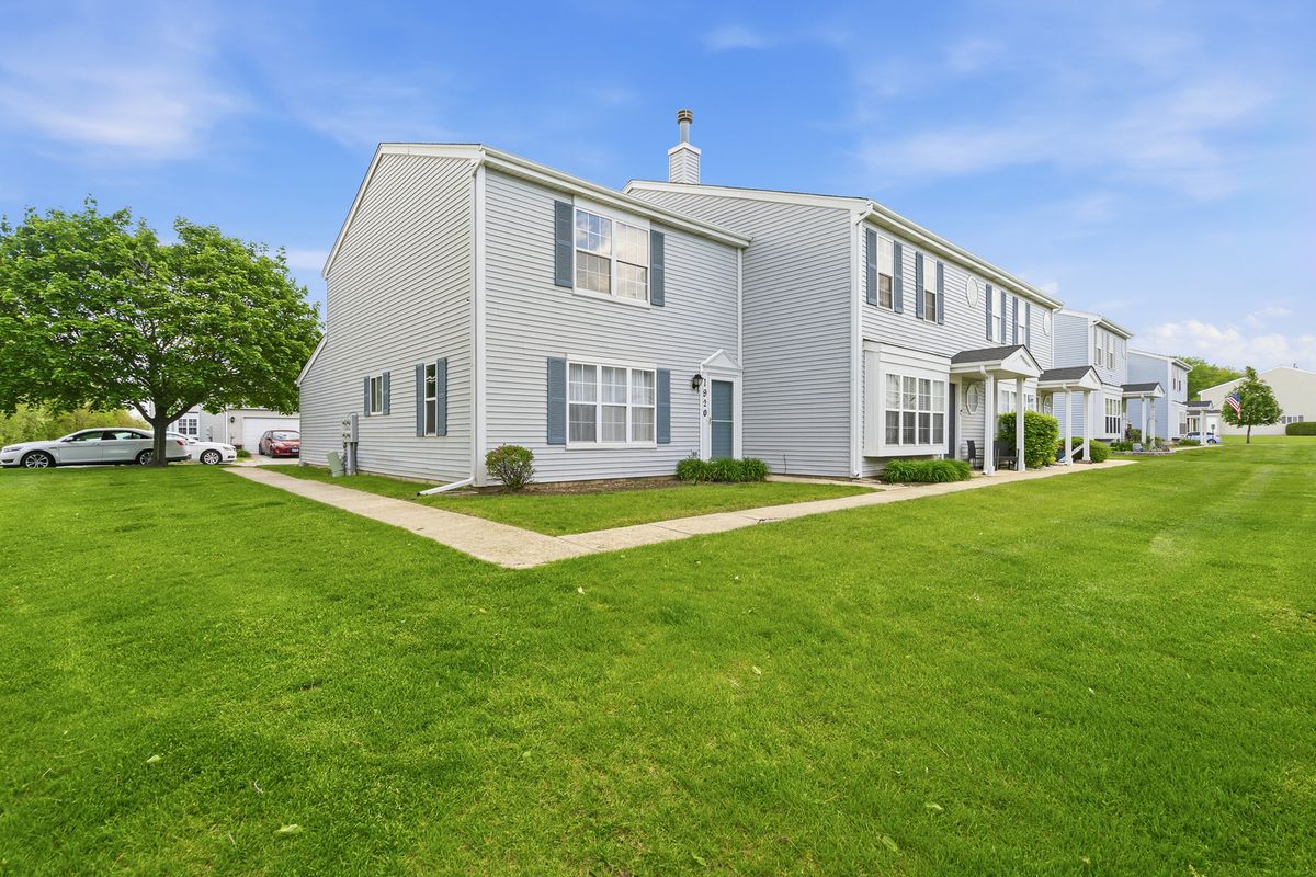 1920 Mayan Court, Joliet, IL 60435