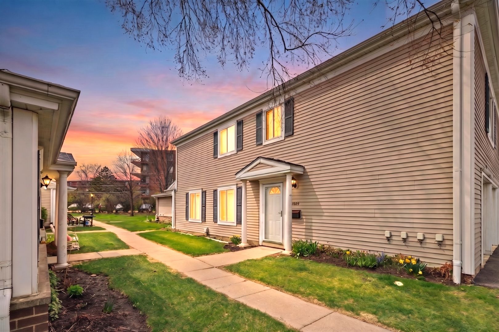 1220 Cove Drive #224D — Prospect Heights, IL 60070
