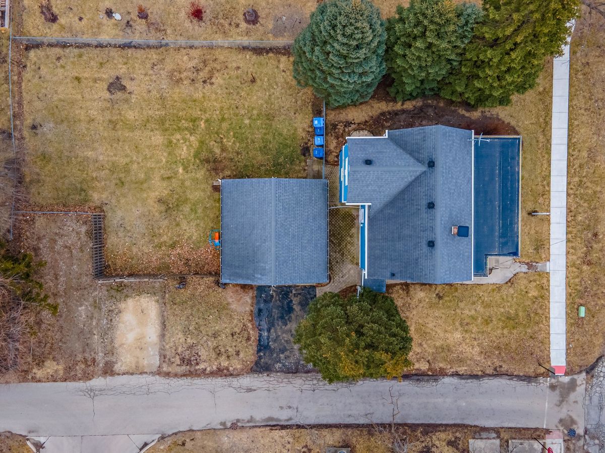 25 E Chestnut Avenue, Cortland, IL 60112