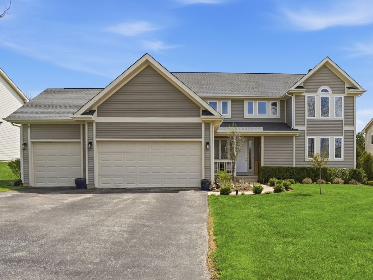 34460 Eastings Way, Gurnee, IL 60031