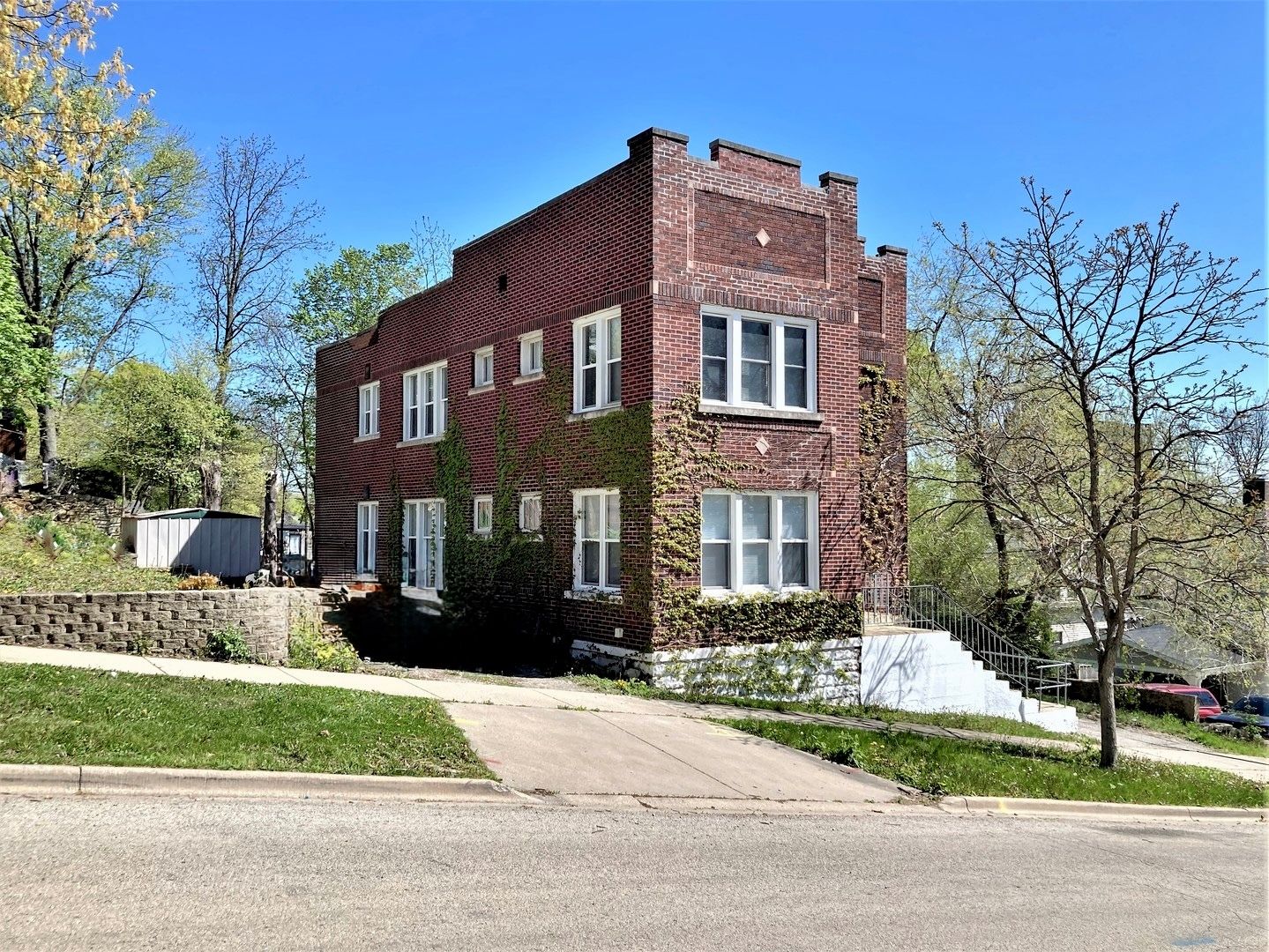 419 CAMPBELL Street — Joliet, IL 60435
