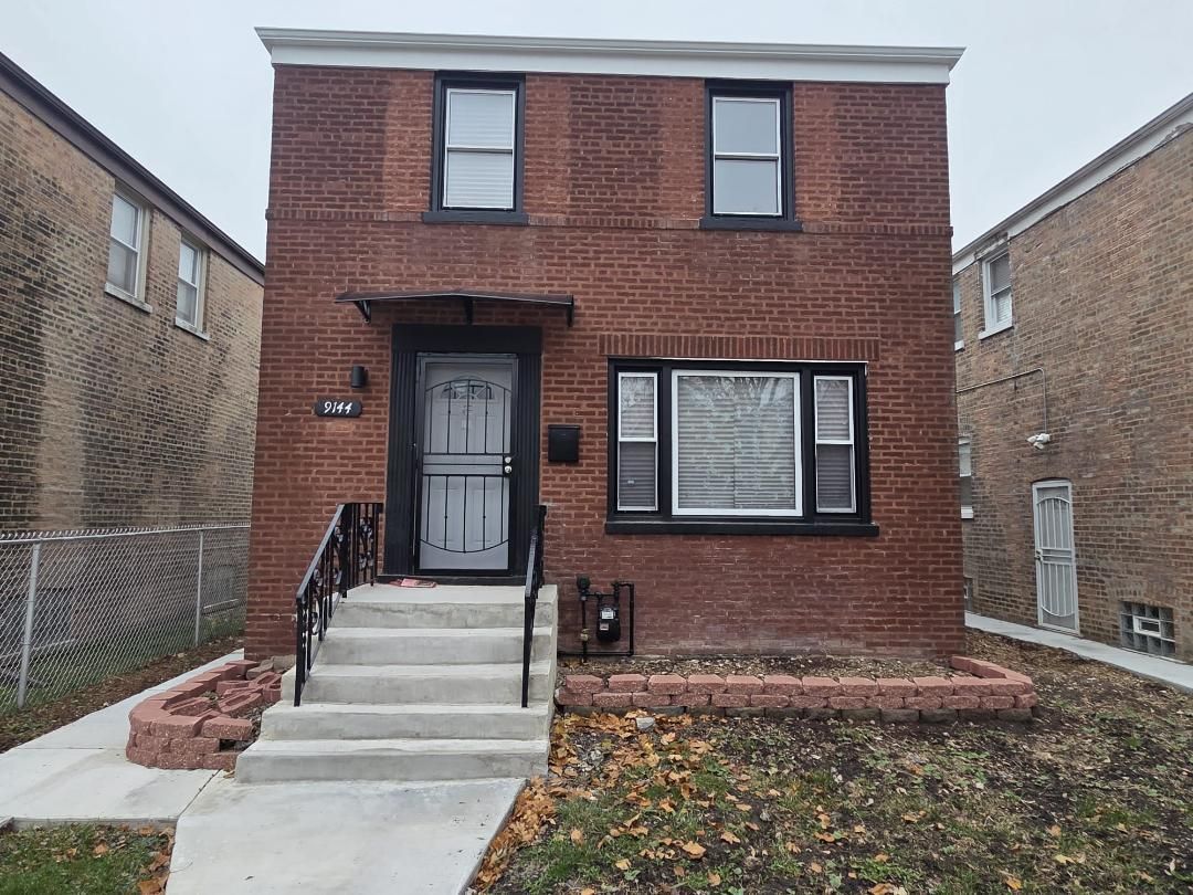 9144 Dobson Avenue — Chicago, IL 60619