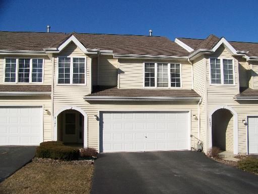 1523 Golden Oak Drive — Woodstock, IL 60098