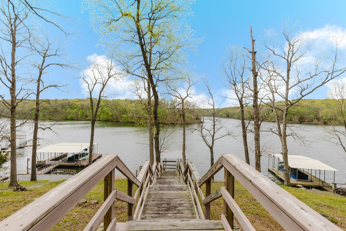 2380 Egyptian Hills Drive, Creal Springs, IL 62922