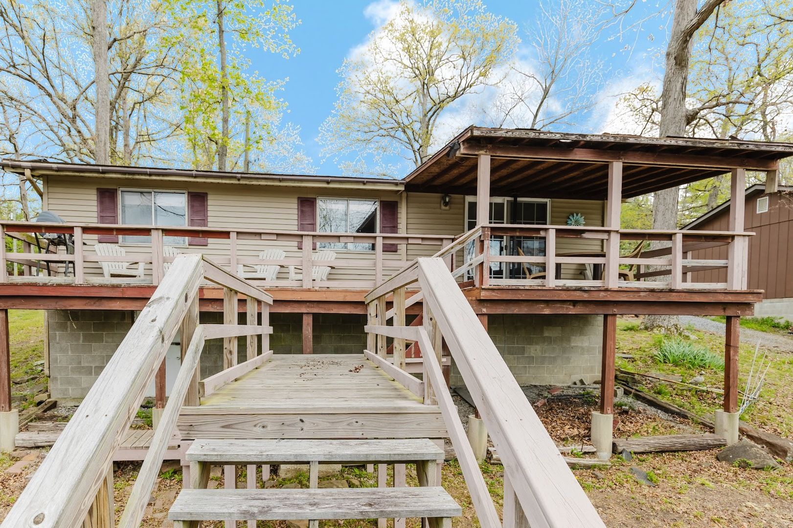 2380 Egyptian Hills Drive — Creal Springs, IL 62922