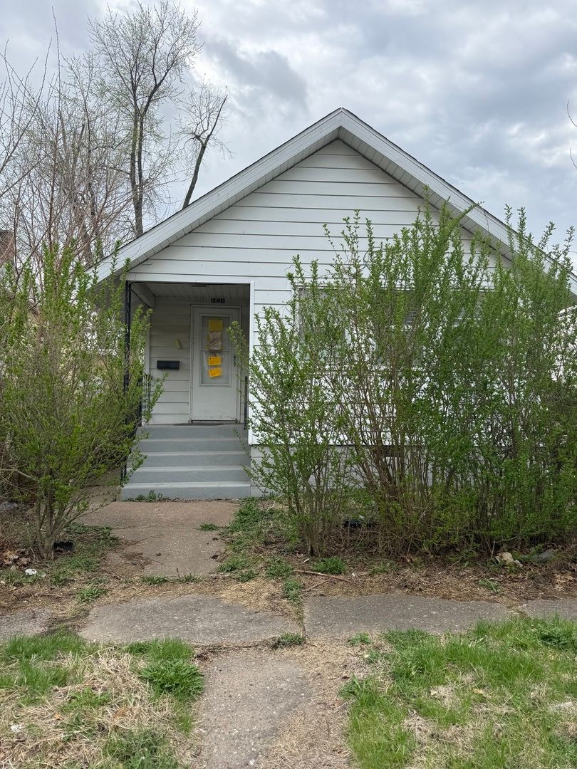 1831 W 5th Street — Davenport, IA 52802