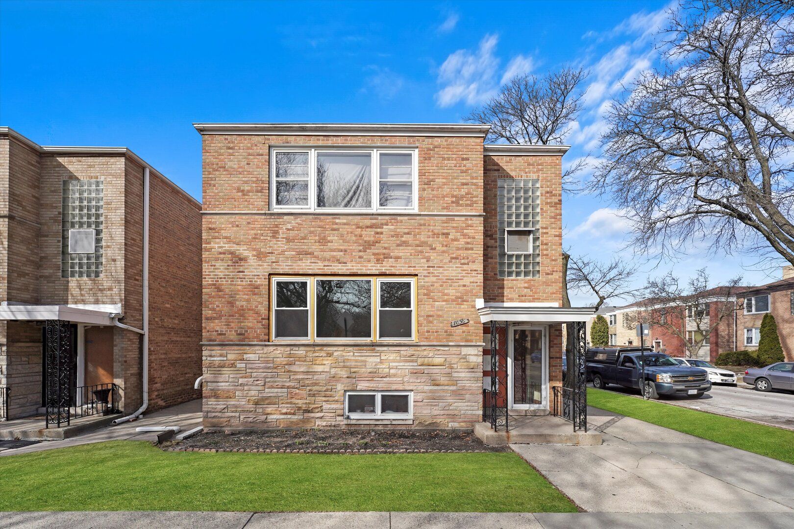 7056 Rockwell Street — Chicago, IL 60645