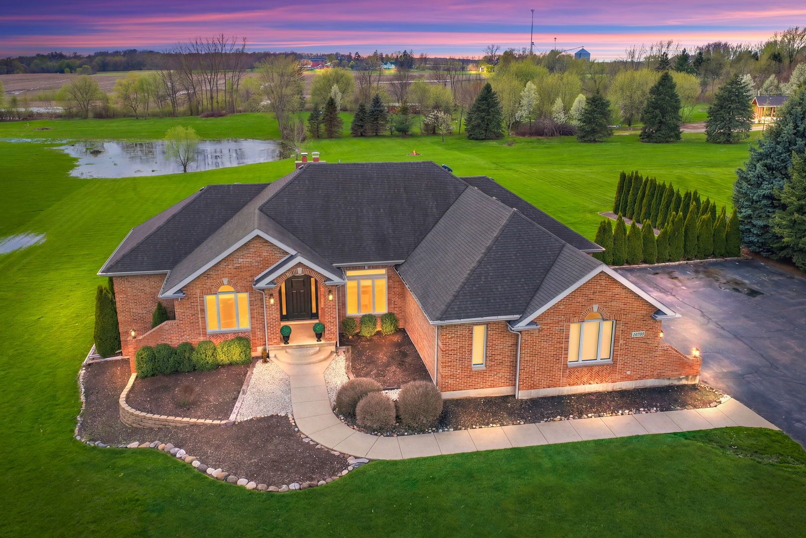 10703 Pebble Drive — Huntley, IL 60142