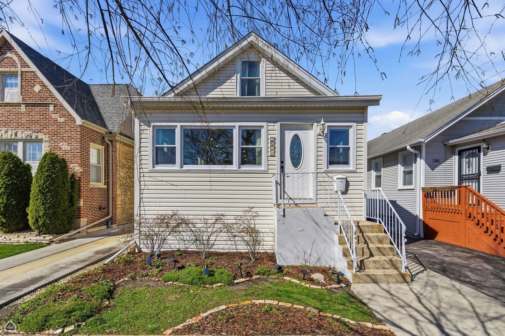 6232 W GRACE Street — Chicago, IL 60634