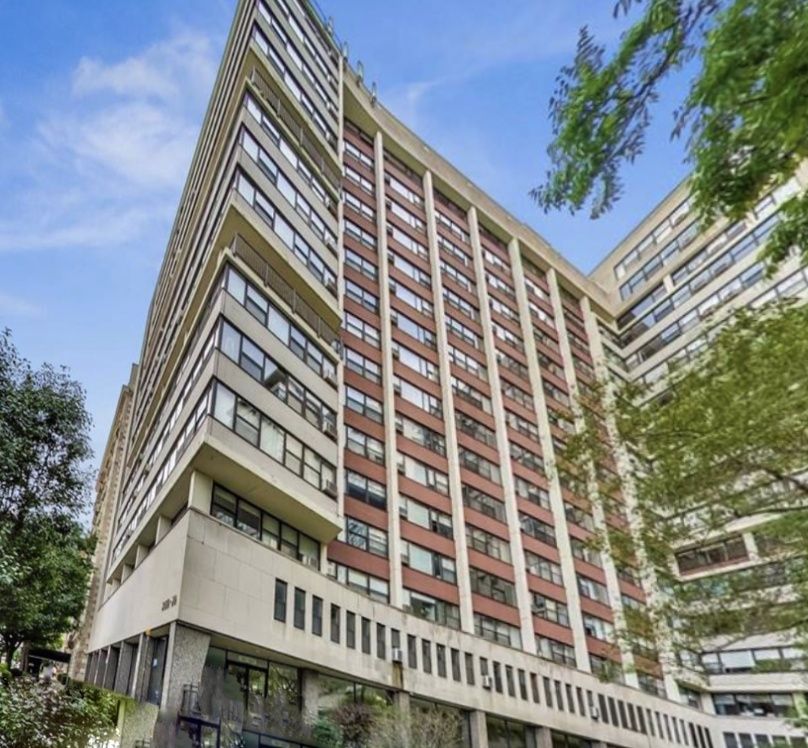 3410 N LAKE SHORE Drive #15E — Chicago, IL 60657