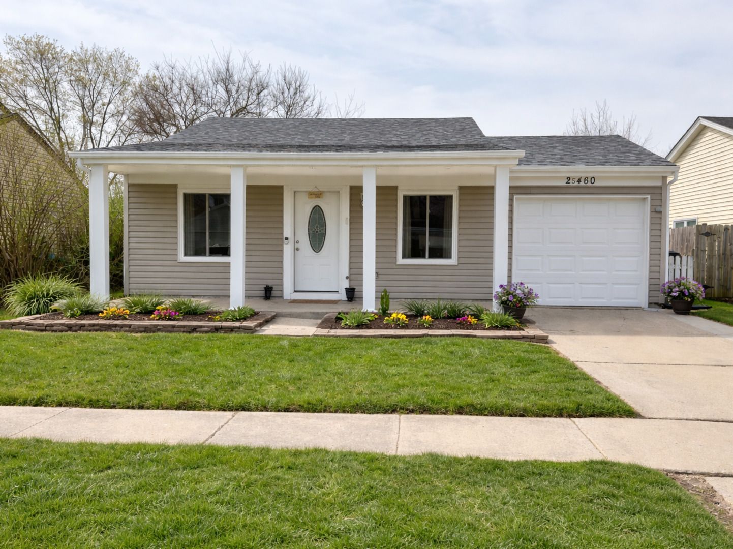 2S460 Cynthia Drive — Warrenville, IL 60555