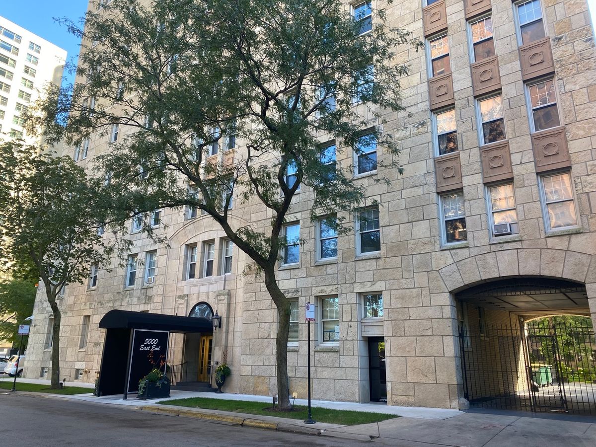 5000 East End Avenue, Chicago, IL 60615