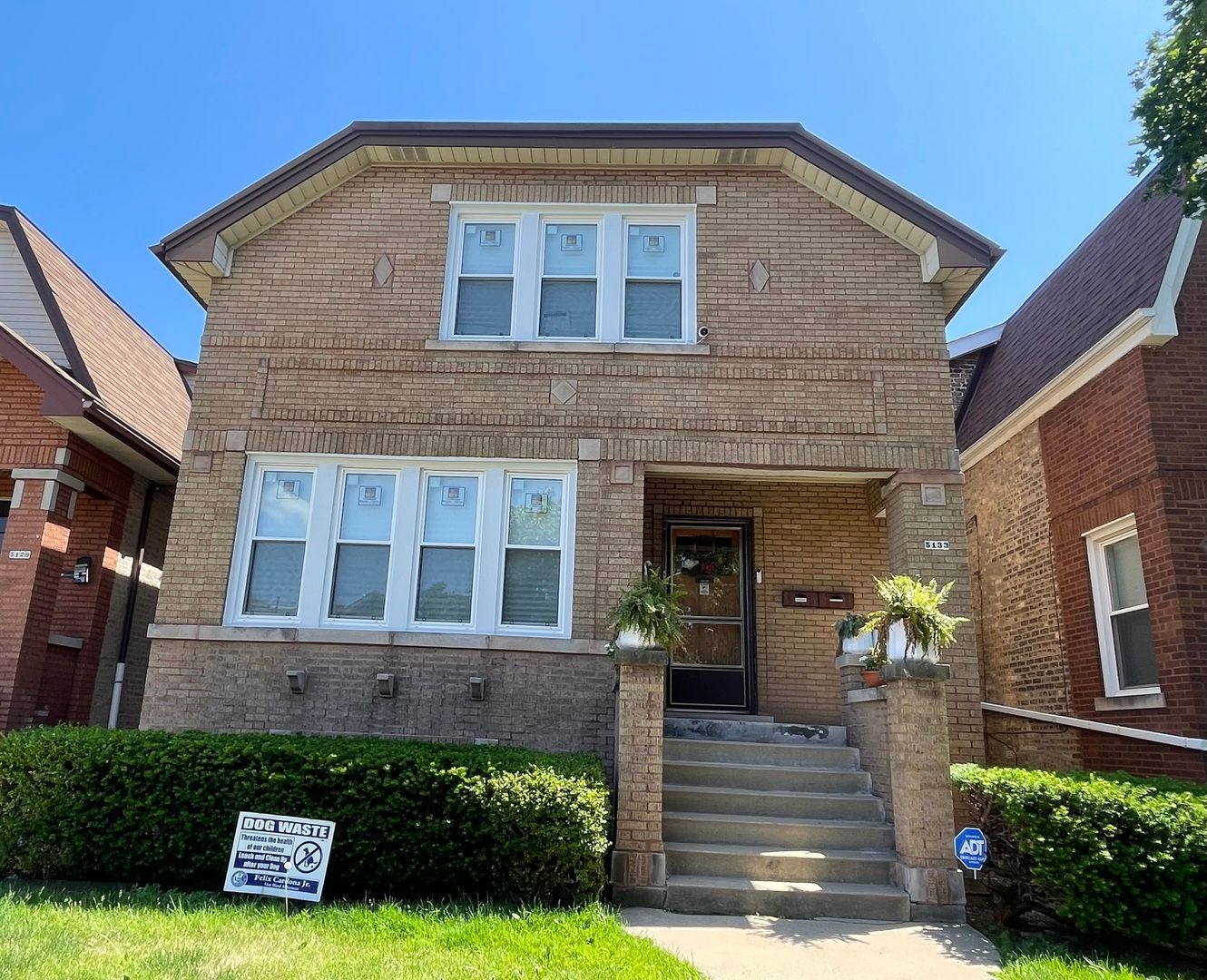 5133 W Wrightwood Avenue #2 — Chicago, IL 60639