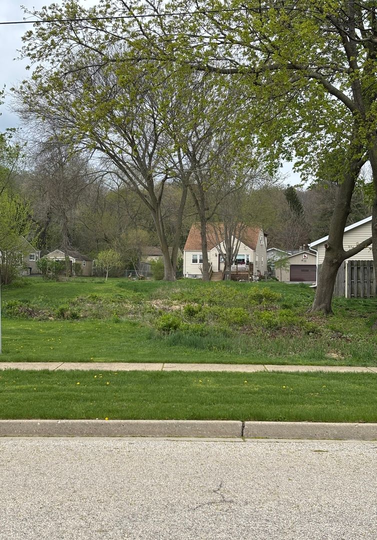 1210 Merrill Avenue — Algonquin, IL 60102