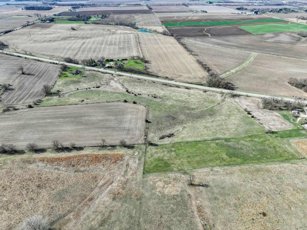 88xx Trask Bridge Road, Winnebago, IL 61088