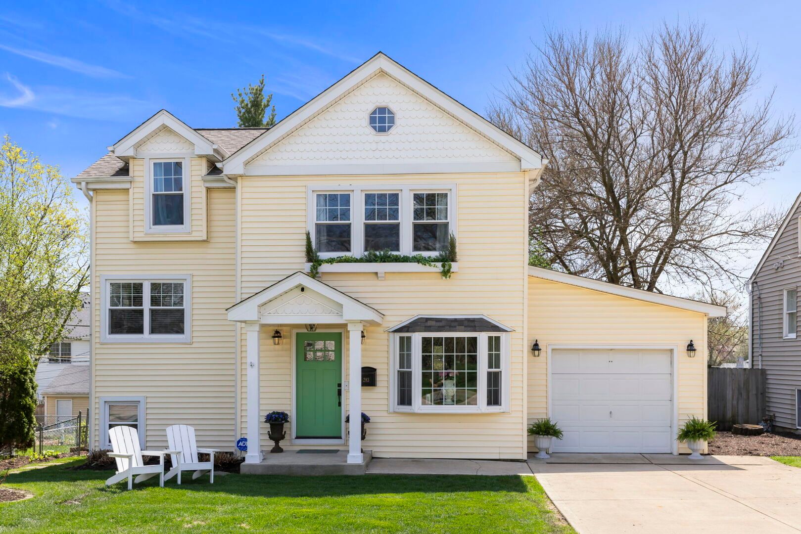 283 HILLSIDE Avenue — Glen Ellyn, IL 60137